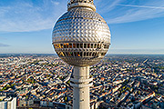 Luftaufnahme des Berliner Fernsehturms (PIC ONE/Reinhardt & Sommer)